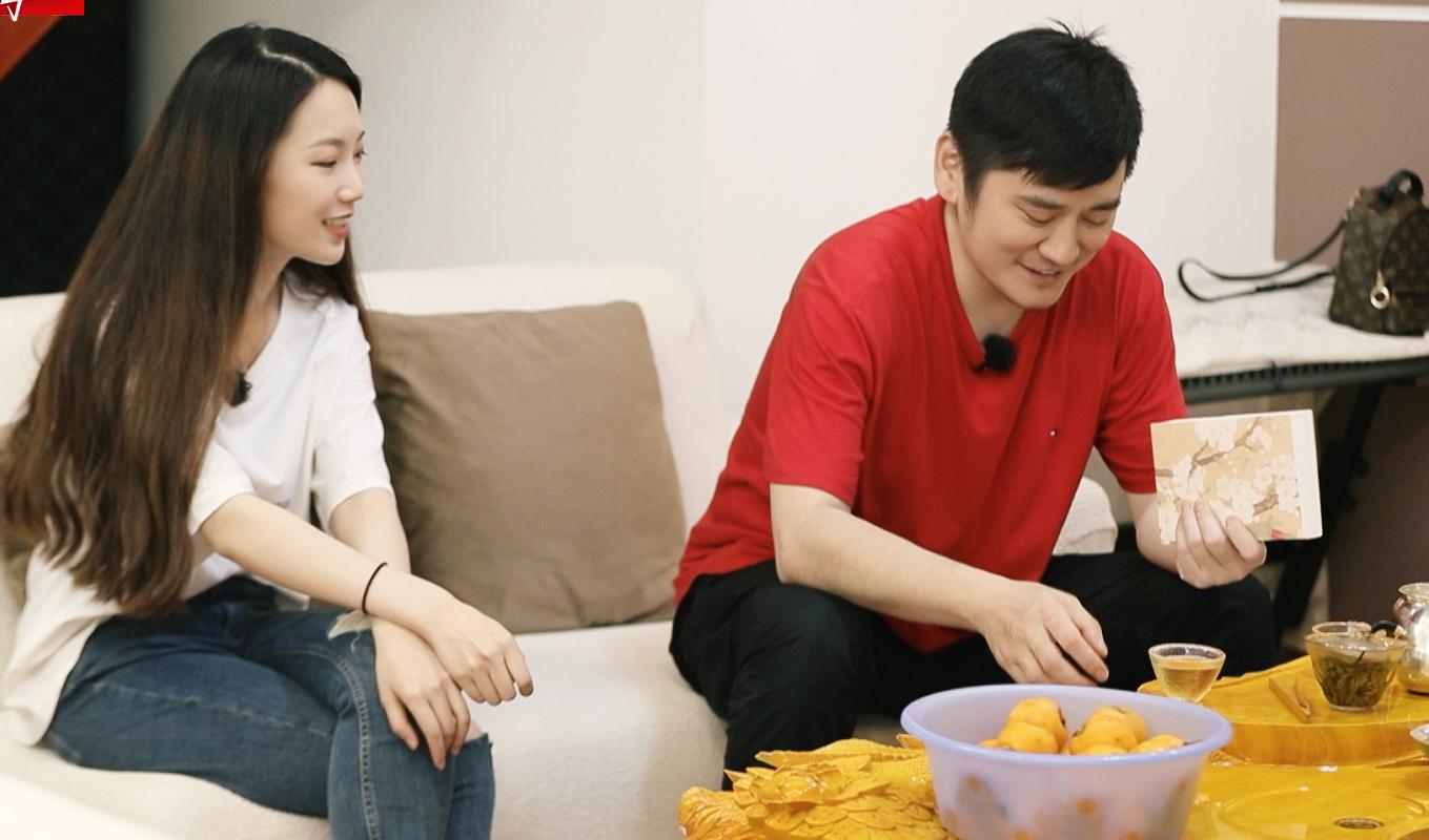 钱枫回忆曾为女友搬去厦门太痴狂，如今和袁姗姗只是朋友