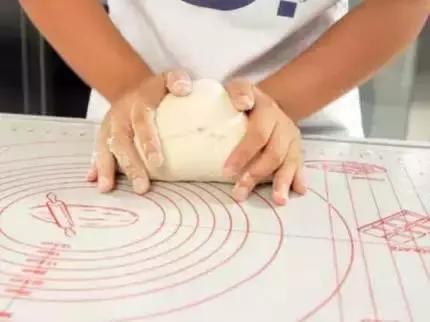 为什么面包店的面包那么香甜松软,为什么有些面包店的面包特别好吃