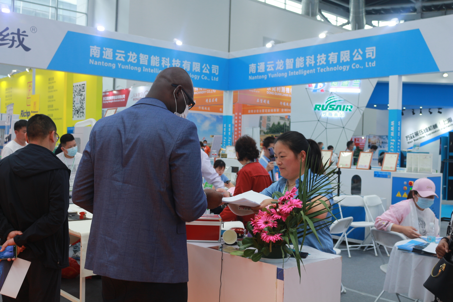 无锡全自动充绒机厂家,南通自动充绒机