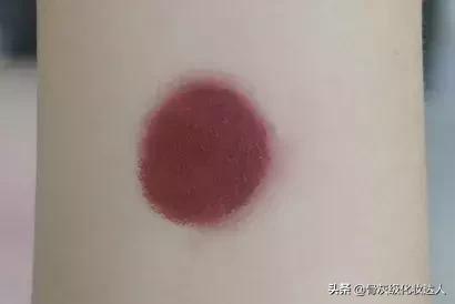 买到不喜欢的口红,显老气的口红怎么拯救