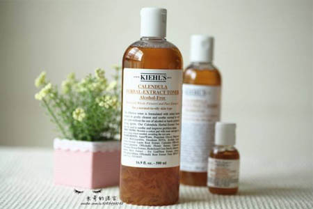 痘痘肌很多闭口用什么产品,预防痘痘闭口的精华