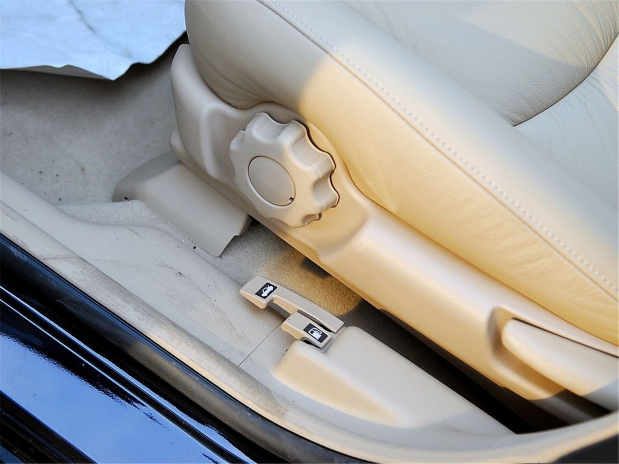 三厢飞度值得入手吗,1万2万多的飞度值得买吗