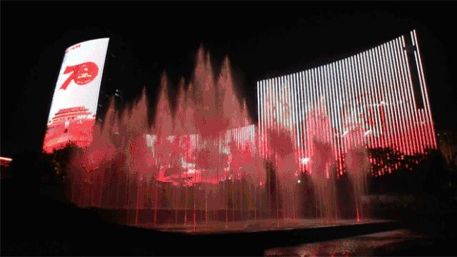 祝福祖国简短视频,那些让你为祖国热泪盈眶的瞬间