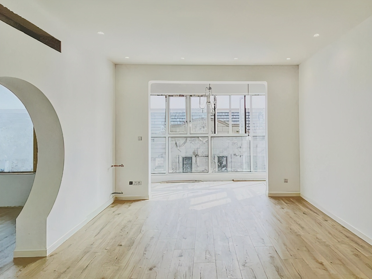 客厅不放家具怎么布置,客厅不大怎样摆家具