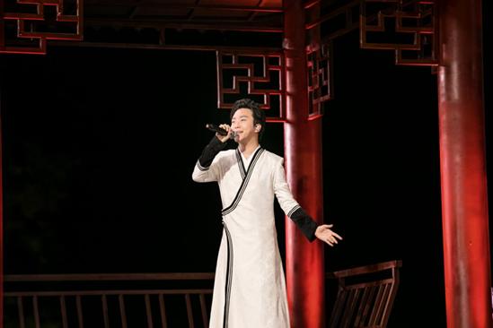 杨超越长安诺娇柔,杨超越李玉刚歌曲