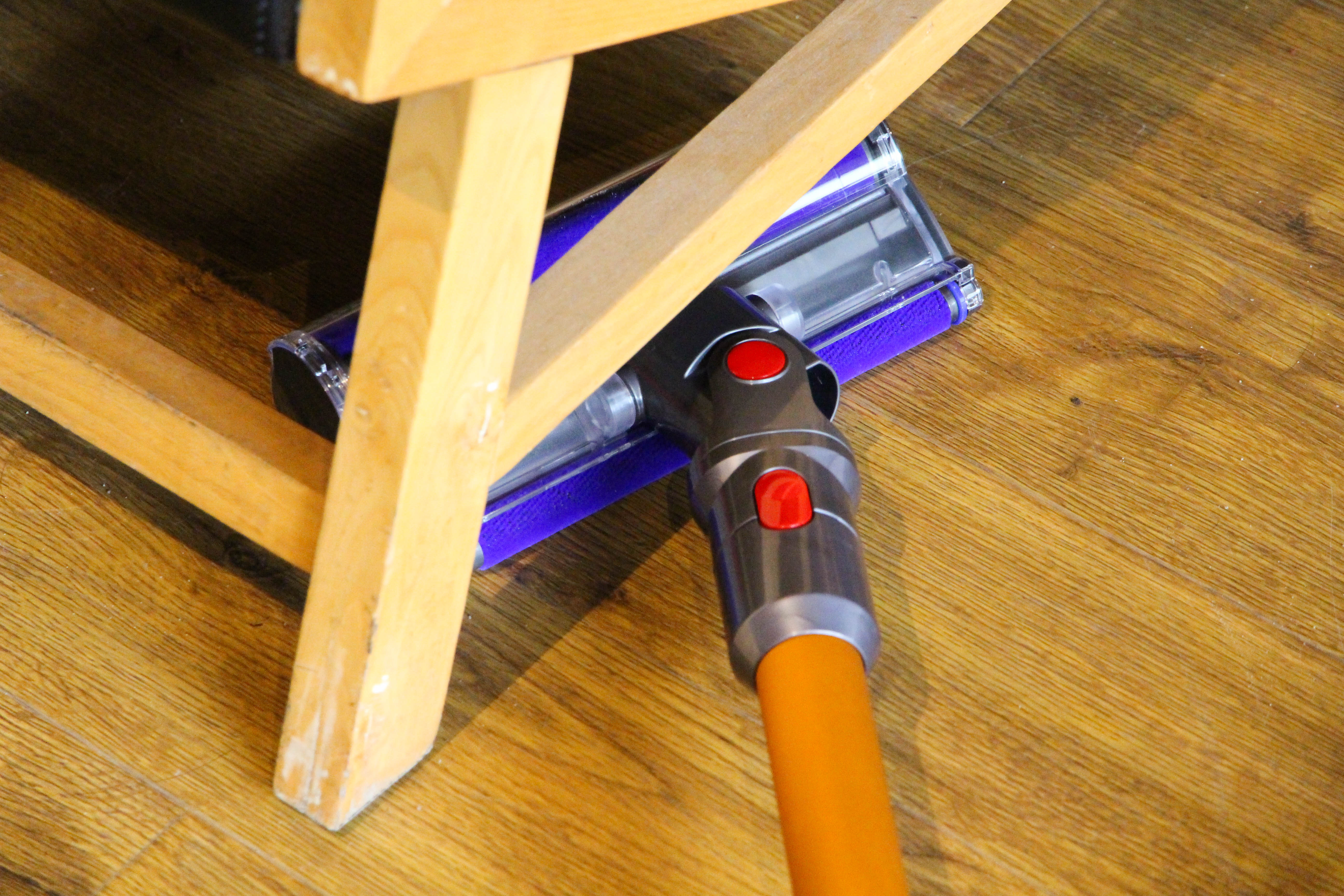 戴森吸尘器v8fluffyorigin拆洗,戴森吸尘器v8如何选择