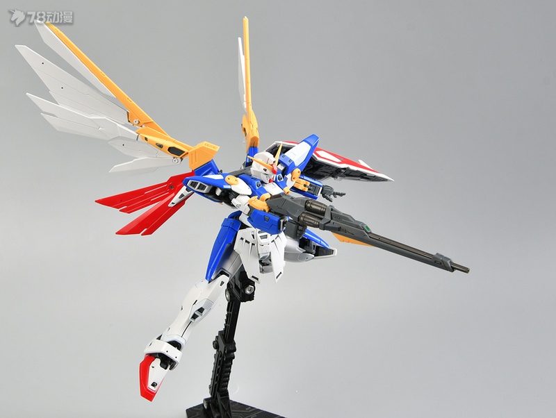 万代高达rgrx78-2,万代rg飞翼零式高达