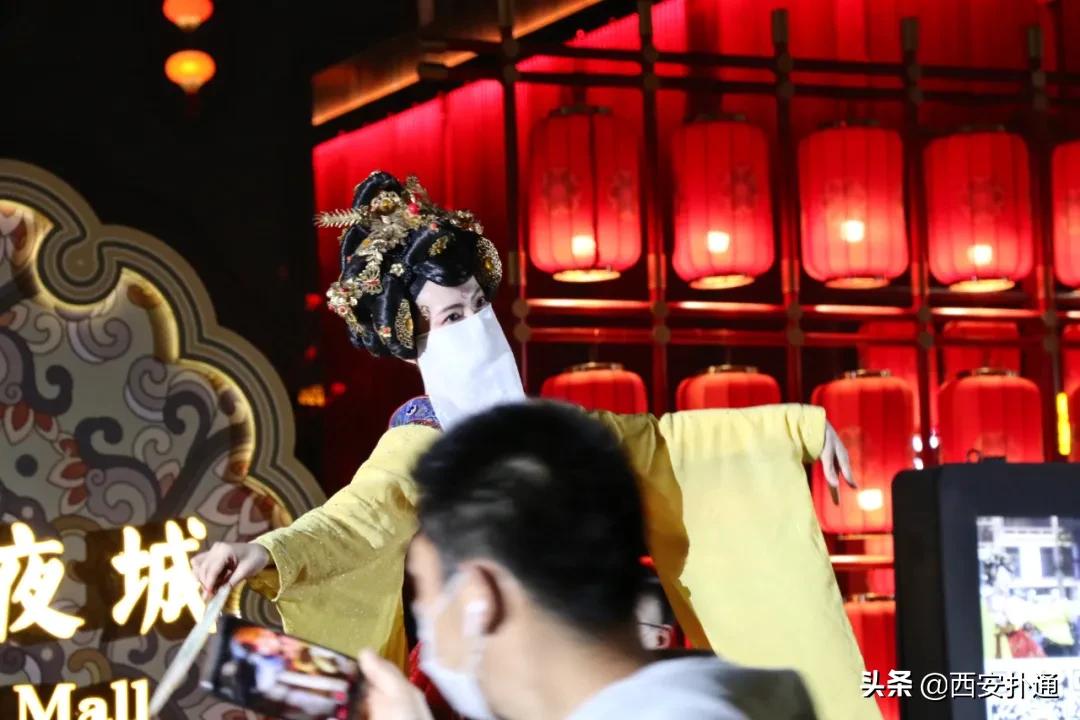 西安一个小网红,西安一个高高瘦瘦的网红