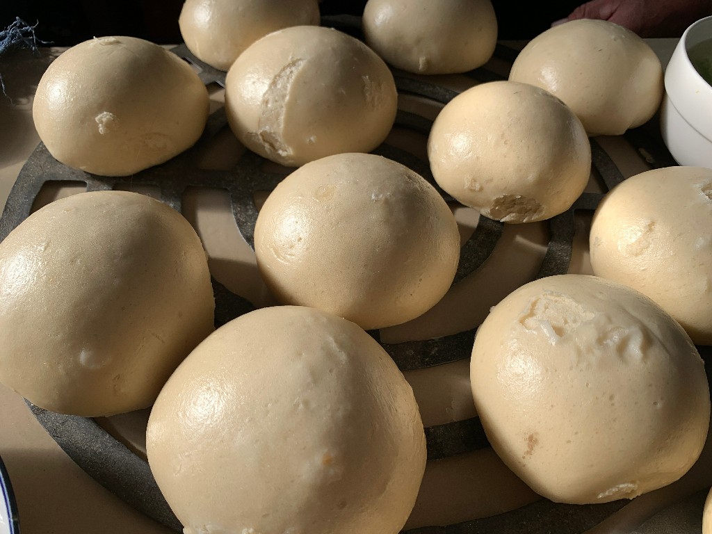 蒸馒头用什么样的水发面,冷水蒸馒头一般蒸几分钟熟