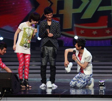 小米有品日常元素运动生活鞋,小米黑科技鞋视频