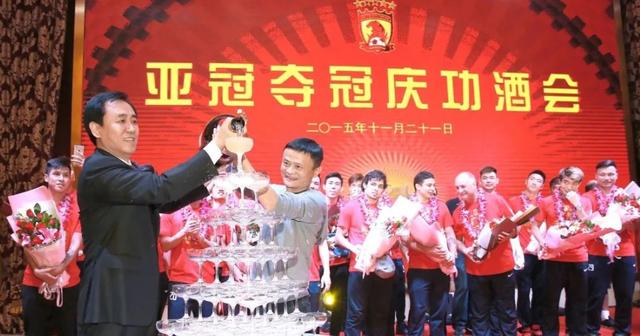 恒大两年亏掉超8000亿,恒大足球烧了多少钱