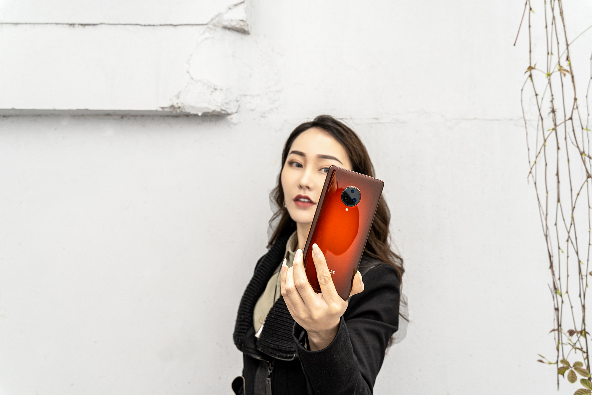 vivonex3搭载骁龙865,vivonex3s瀑布屏观感对比