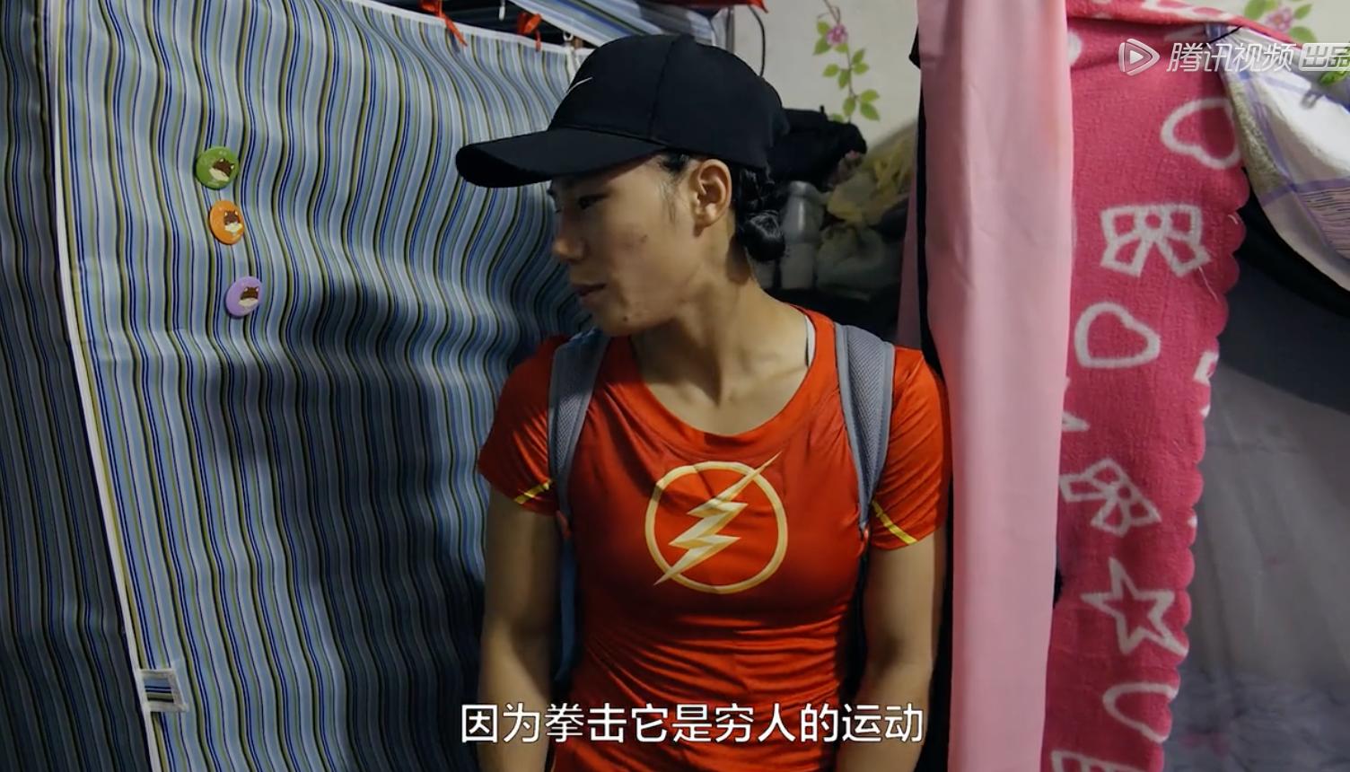 因为家里穷很自卑一直很懂事,家里很穷却又无忧无虑