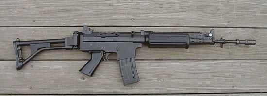 欧洲小国藏着一流枪厂，步枪机枪畅销世界，还有单兵自卫*器武**