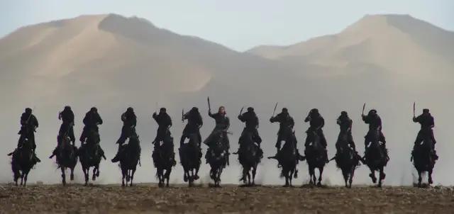 聊聊刘亦菲新作的可取之处：小穆兰真美，美的不可方物