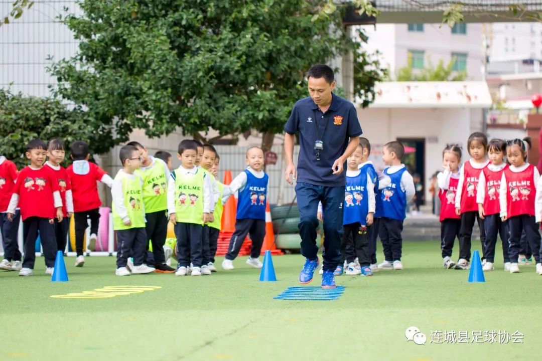 连城一中足球,连城县小学足球队