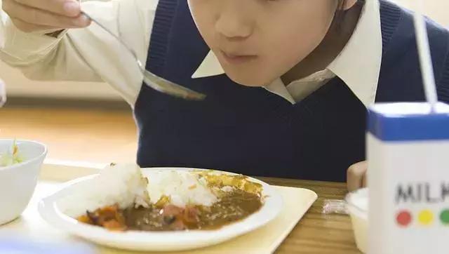 成都七中食堂曝光过程,成都七中食堂饭菜发霉