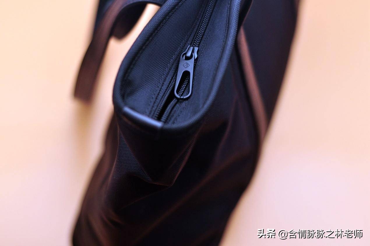 tomtoc托特包男生可以背吗,tomtoc简约托特包