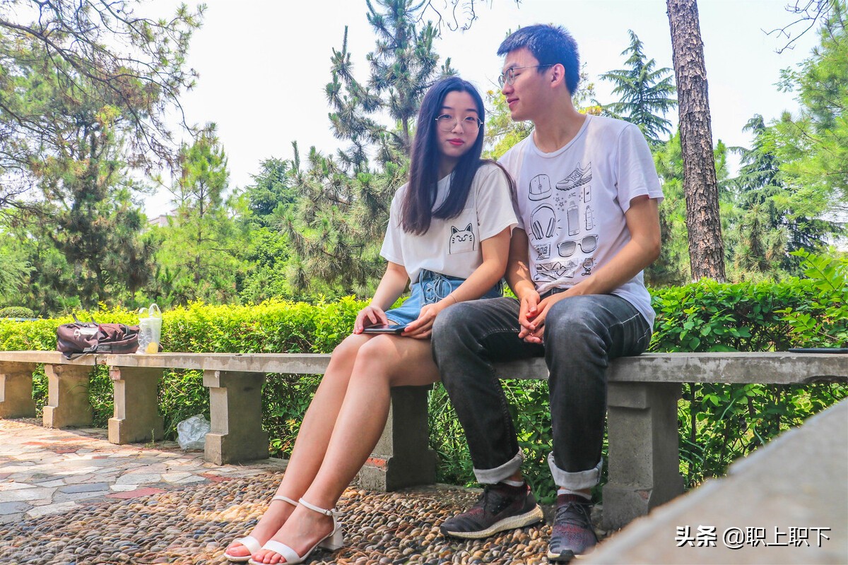 男生和女生表白被拒绝应该怎么说,男生向另一个男生表白被拒绝