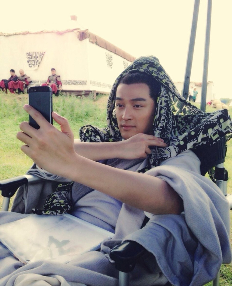 琅琊榜胡歌陈龙幕后搞笑花絮,琅琊榜工作人员对胡歌评价