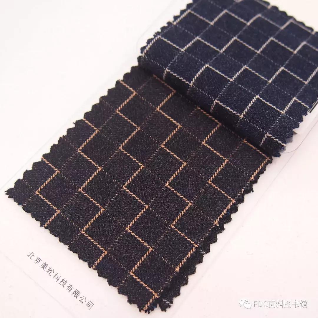 女士格纹元素搭配,格纹流行元素