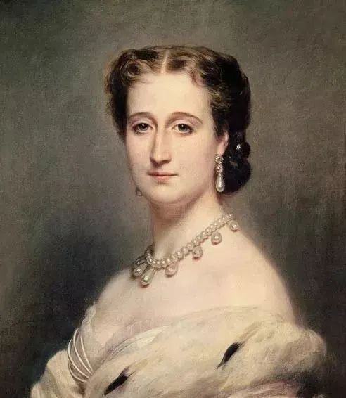 lv老板的旗下奢侈品,lv创始人豪宅