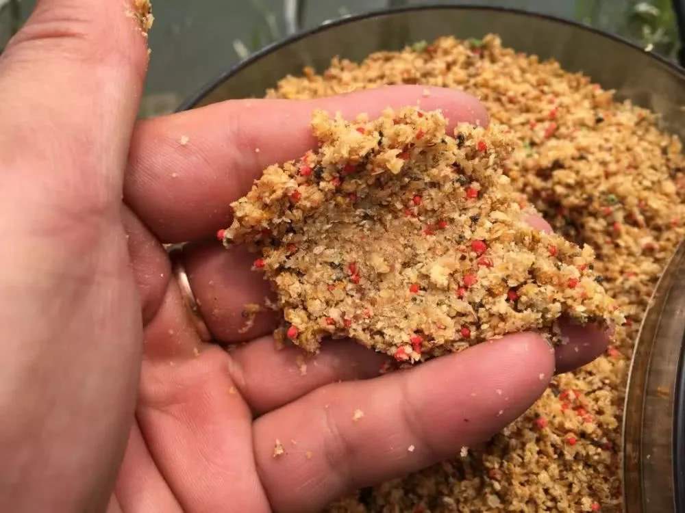 开饵料正确方法和技巧,饵料开出来不好拉应该怎么解决