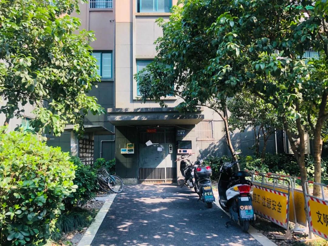 1天谈崩4套！没有次新房的三墩，与三墩北差了不止一点