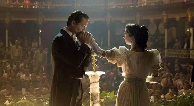 男主被初恋甩的小说,男主初恋回来现任被甩