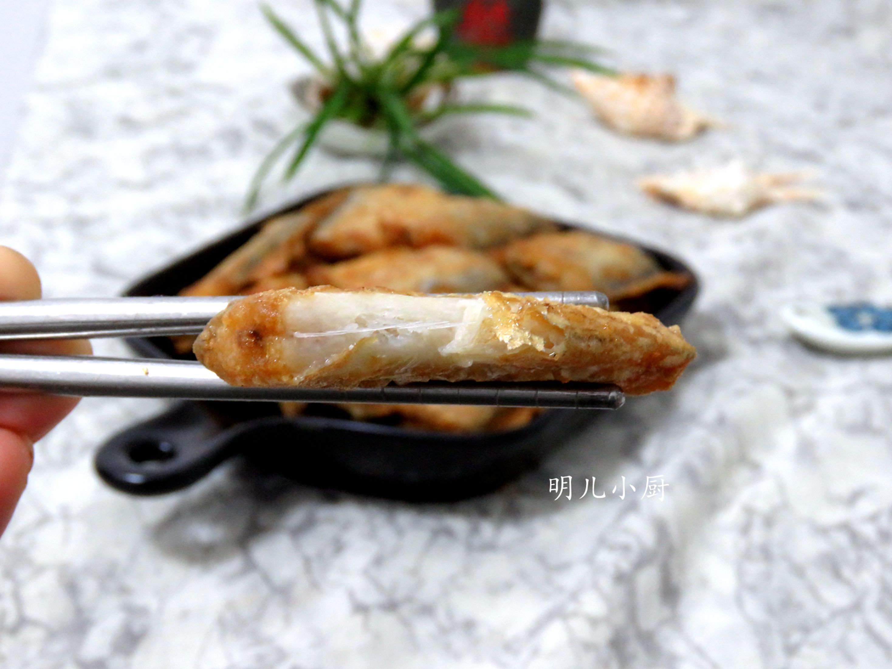 炸带鱼段怎么炸香酥脆好吃不粘锅,油炸带鱼不粘锅的方法