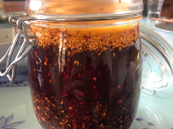 辣椒油香味浓郁添加什么香料粉,如何炸辣椒油才能让香味完全发挥