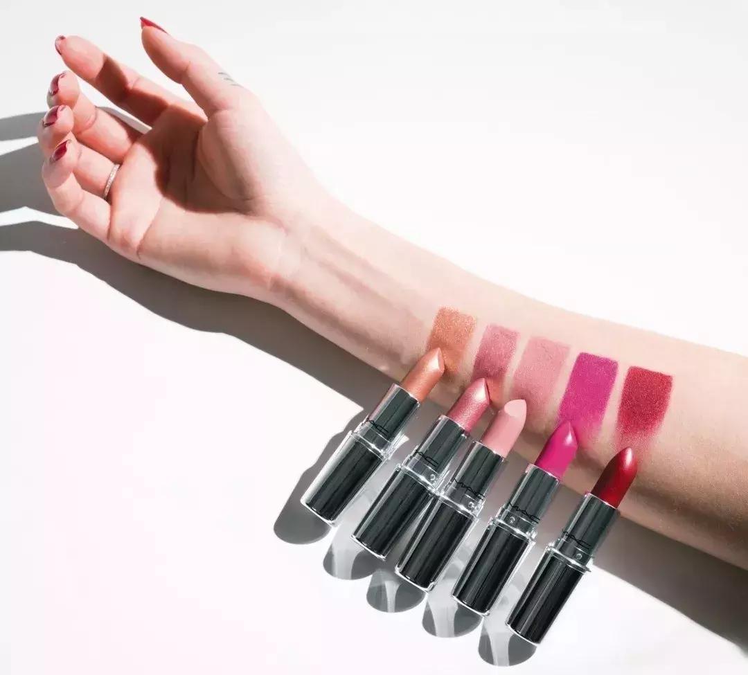 鍦h癁闄愬畾濂楄缇庡埌閫嗗ぉ,鍦h癁鏉ヤ复缇庡埌閫嗗ぉ鐨勫皬濂楄