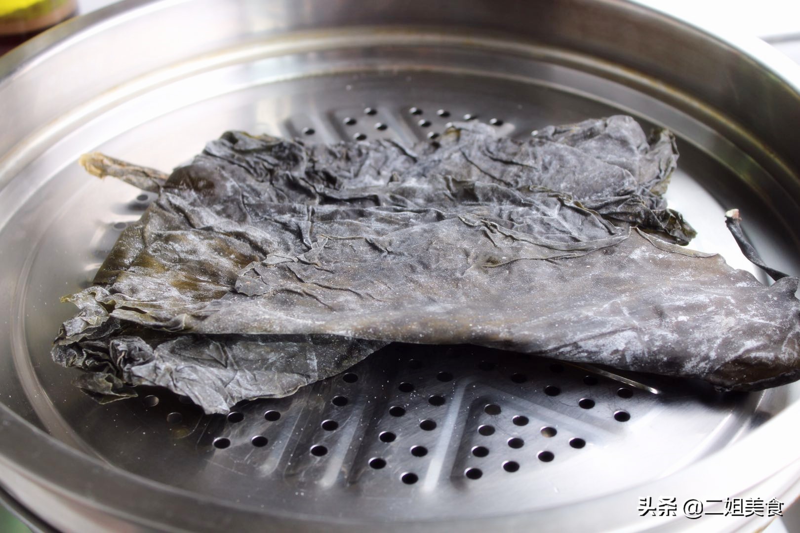 泡发海带时为什么要加海带,泡发海带用小苏打还是盐