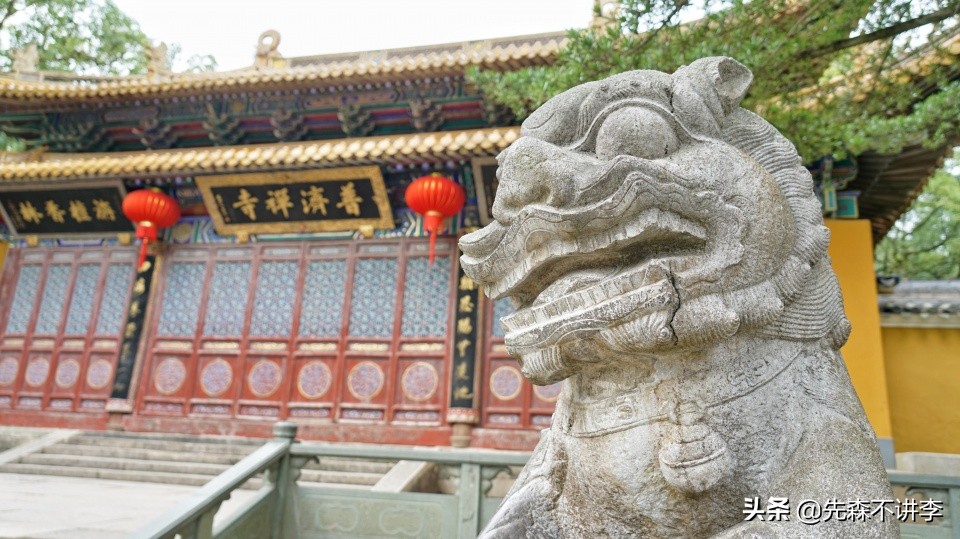 大门不出二门不迈整天烧香拜佛,普陀山不开放的寺院