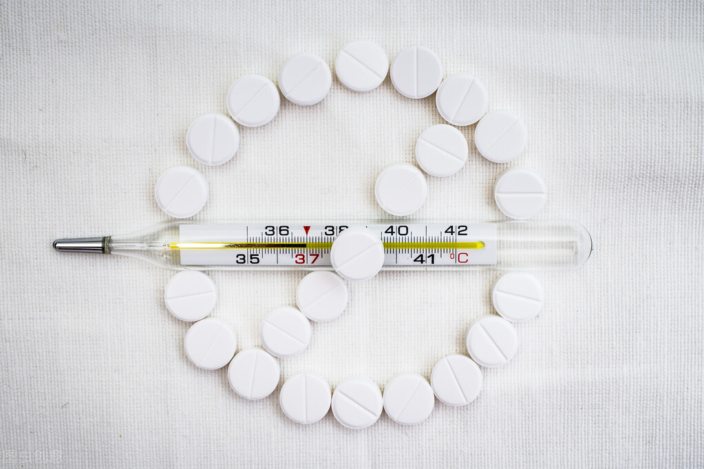 狗狗尿路感染可以用生理盐水吗,狗狗尿路感染最快解决方法