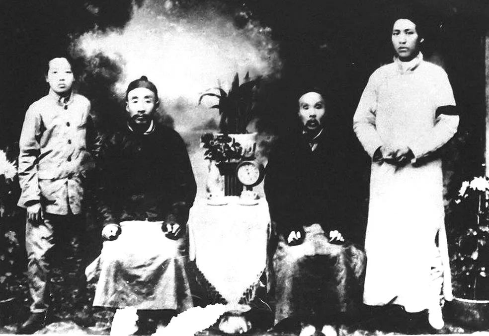 49年毛主席堂弟毛泽连，因穷困潦倒求助主席：他只能靠他自己