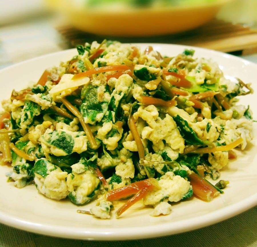 马齿苋炒鸡蛋下饭简单做法,马齿苋炒鸡蛋的功效与作用及禁忌