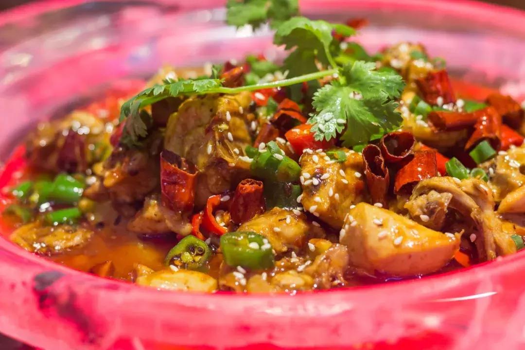 网红兔兔鲜锅来了，三天6.8折，锅子都是水晶的~~