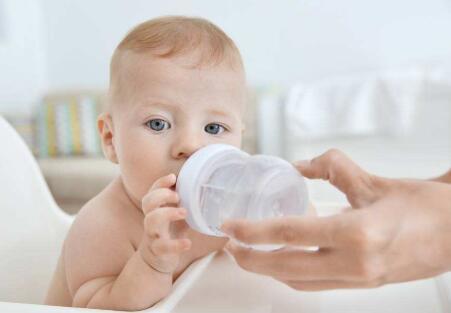 宝宝脸上长湿疹有什么方法治疗,宝宝脸上长湿疹怎么彻底治好