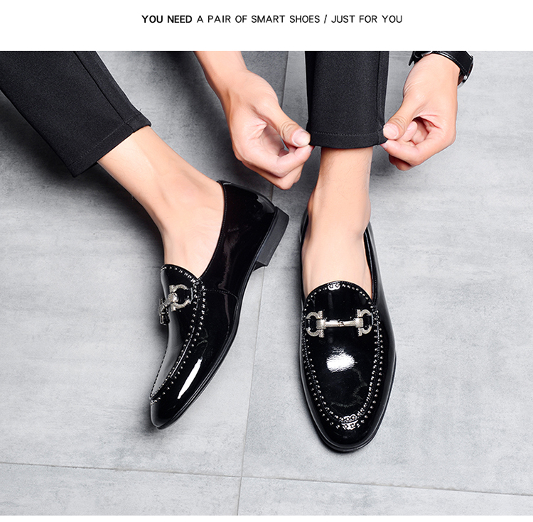 穿皮鞋配白袜子可以吗,皮鞋搭白袜子真的土吗