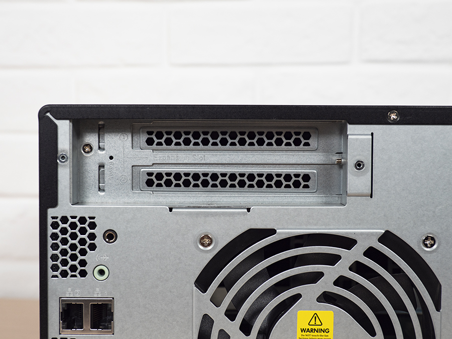 qnapts-453bmini鍐呭瓨鍗囩骇,qnapnas鎵╁睍鍐呭瓨