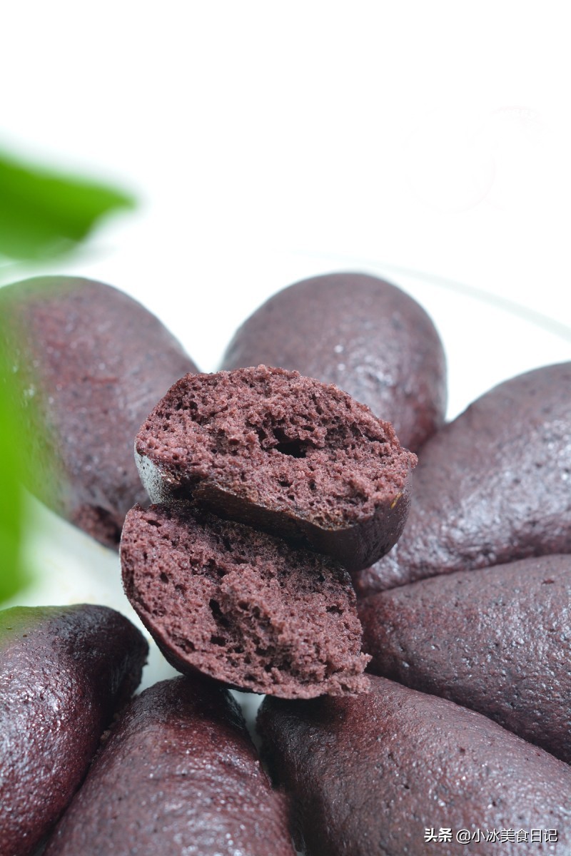 两种颜色的馒头怎么做呢,黑色馒头用什么做的