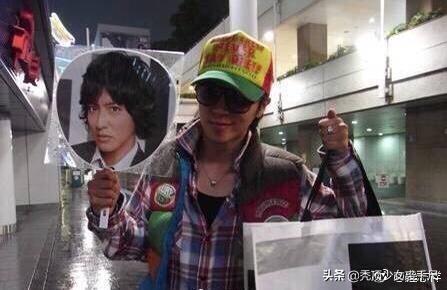 刘德华和日本男明星对比,长得像刘德华的日本男艺人