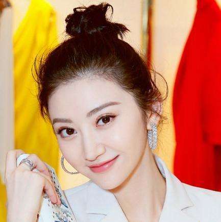 睫毛膏睫毛偏硬不卷翘,睫毛又短又塌下来用什么睫毛膏