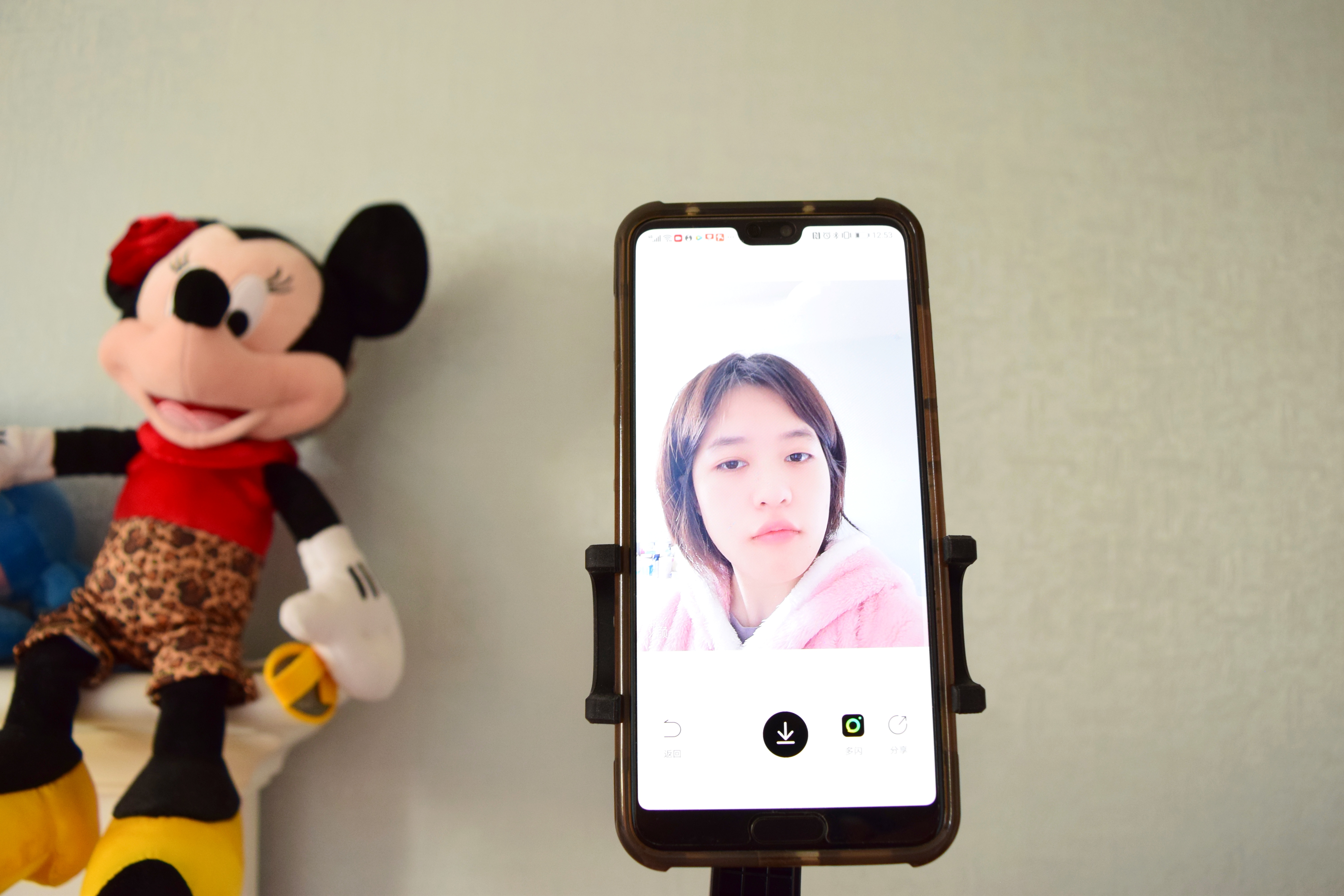 摩米士手机稳定器使用教程,摩米士的手机稳定器好吗