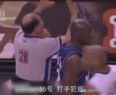 球队出现“叛徒”：乔丹要求裁判给队友1犯，对手给库里透露战术