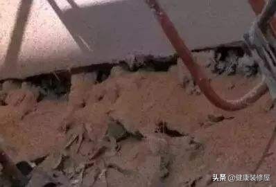 真石漆落砂的解决方案,真石漆掉砂严重喷什么解决