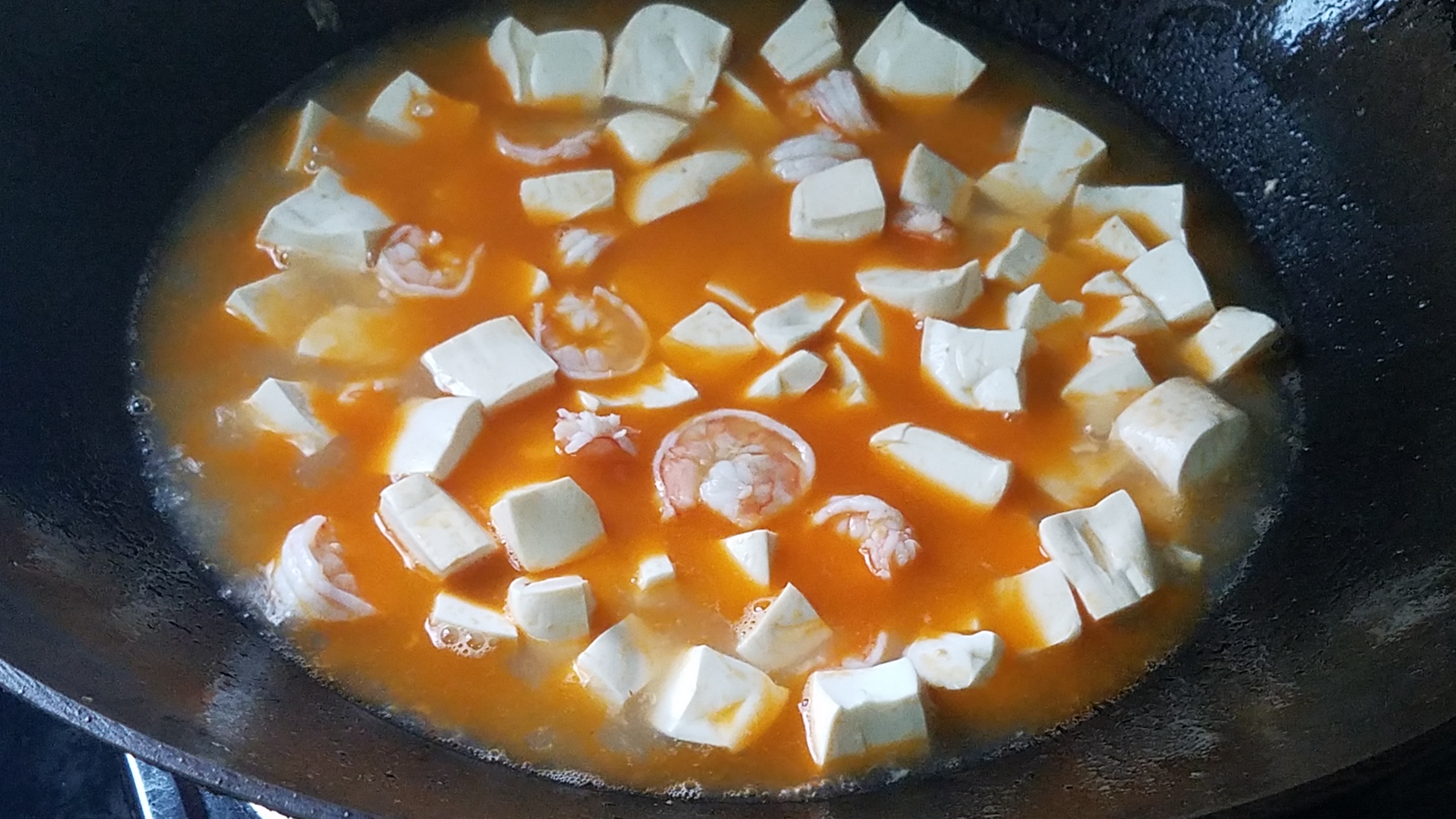 老东北美食虾仁豆腐家常做法,营养十足美味十足的虾仁豆腐