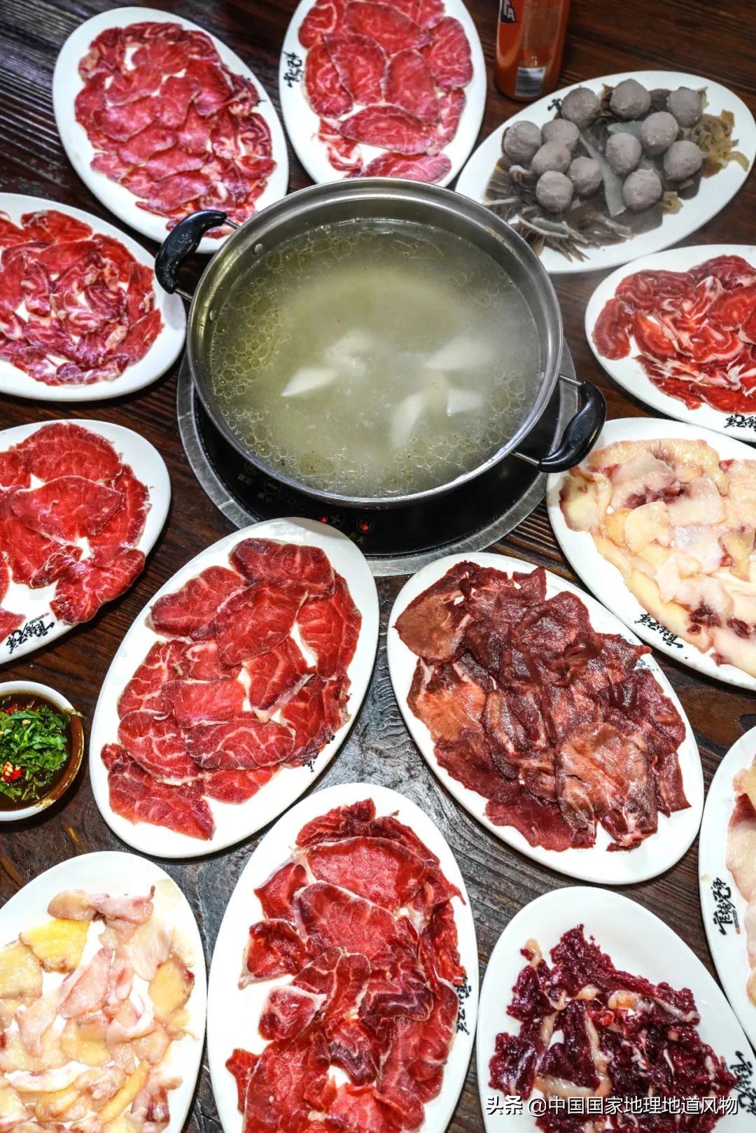 广东潮州为什么叫中国瓷都,广东潮州菜好吃吗