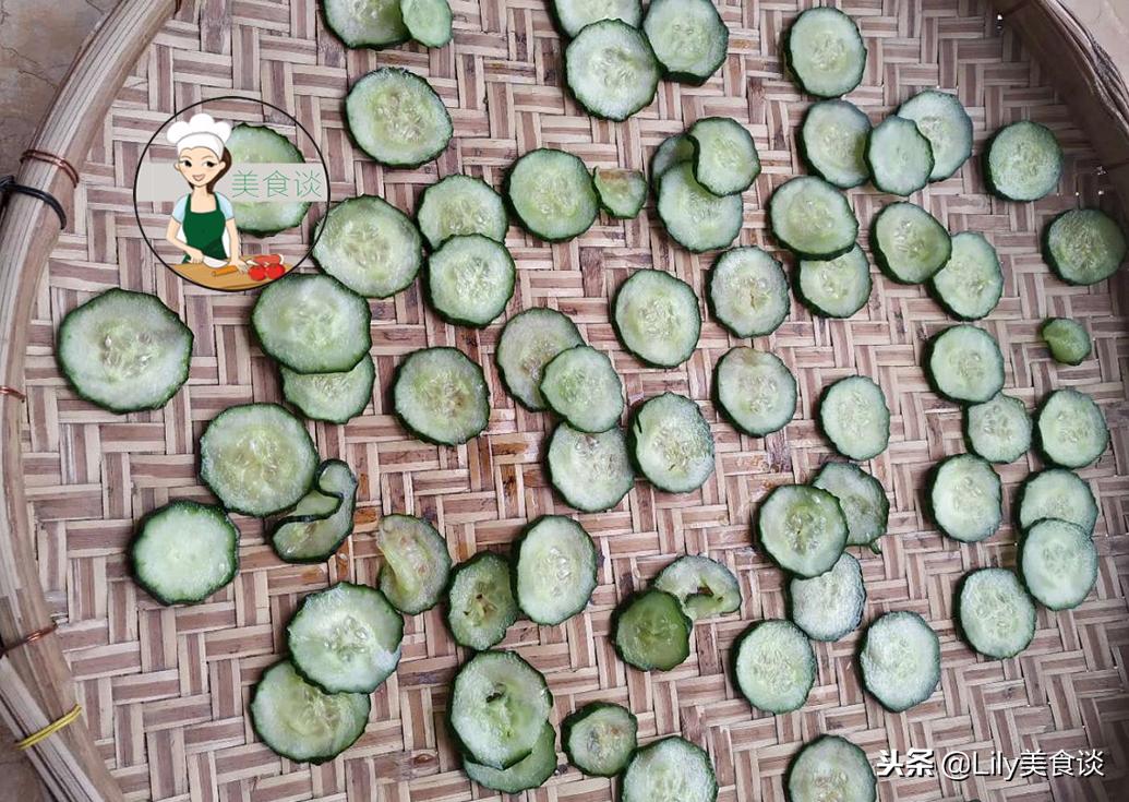 炒黄瓜怎么切不下水,炒黄瓜不变色的方法
